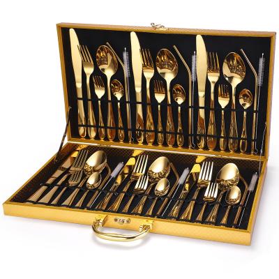 China Factory Direct Sale Viable 42 Pieces Stainless Steel Cutlery Set With Gold Gift Case Service For 6 Person for sale