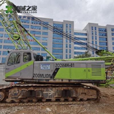 China 50 grúa de correa eslabonada usada de la mano de Ton Crawler Crane los 52m Zoomlion ZCC550 segundos en venta