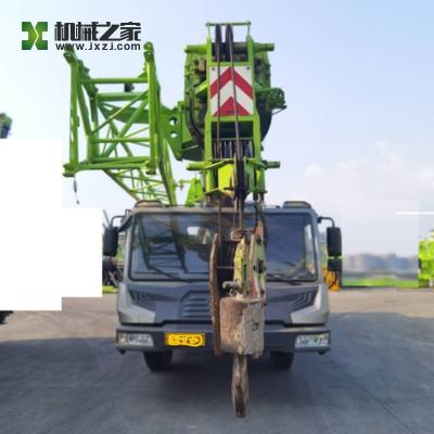 China Guindastes de caminhão usados ​​ZTC250V Zoomlion 25ton usados ​​guindastes montados em caminhão de segunda mão à venda