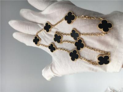 Cina Collana d'annata dell'oro di motivi 18K di stile 10 con Onyx Van Cleef Arpels in vendita