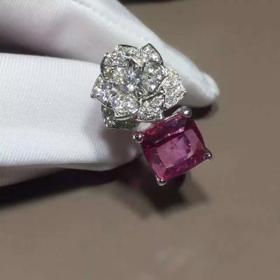 Cina anello G34UU600 del fiore di Piaget Rosa dell'oro bianco 18K con il cuscino - tagli la tormalina rosa in vendita