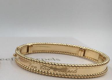 China Pulsera de la firma de PerléE, pulsera de encargo del brazalete de la firma del modelo del tamaño en venta