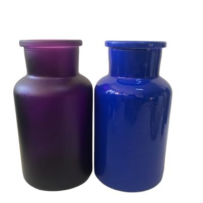 China Zibo popular many sizes and different color apothecary glass jar for sale