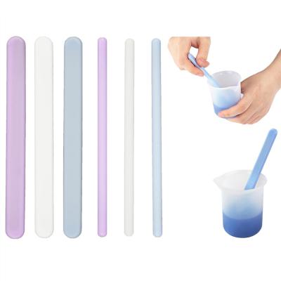 China Home Appliance M027 5.5 Inch Round Flat Reusable Silicone Stirring Sticks Long Facial Makeup Stirring Rods Silicone Stir Stick For Epoxy Resin for sale