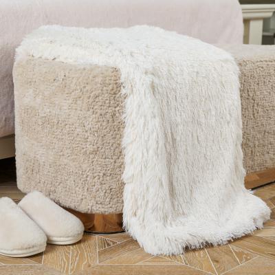 China Wearable Winter Fuzzy Reversible Velvet Plushie Velvet Cover Other Custom Throw Blankets for sale