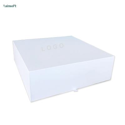 China Hot Sale Materials Big Recycled Magnetic Paper Box Paper Box Packaging For Garments Garments Surround for sale