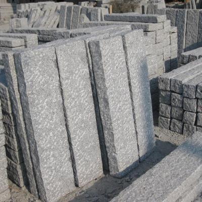 China Pineapple Stone Surface Of Gray Granite Kerbstone Road Curb Of Kerbstone Outdoor Light for sale