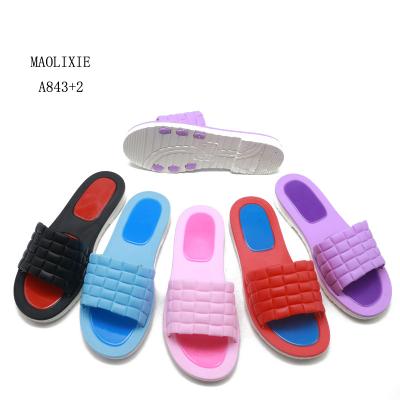 China Fashion Trend Wholesale Selling Custom Style Flat Soft Women's Bedroom Sandals Slippers PVC Slide Slippers for sale