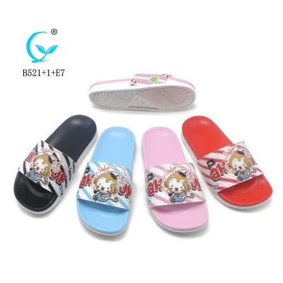 China Anti-slippery Outdoor Kids Shoes Colorful Boys Girls Slippers Sandals Summer Beach Bath Slippers Custom for sale