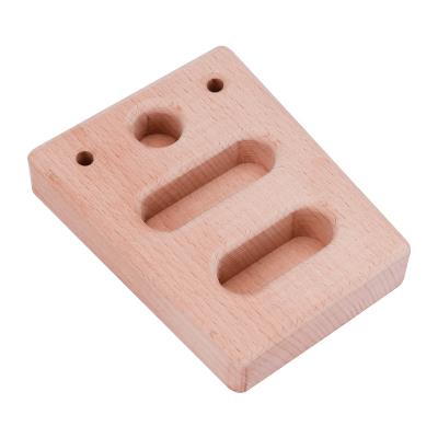 China Eco-friendly Customized Finger Strength Training Wall Climbing Judges Wooden Beech Hangboard Mini for sale