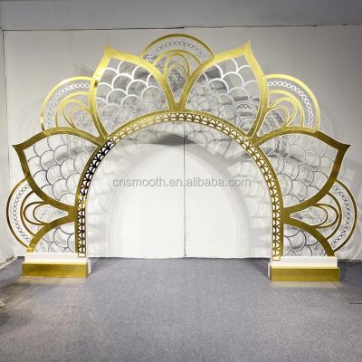 China Newest Large Acrylic Luxury Exquisite Model Golden Arch Wedding Acrylic Backdrop for sale