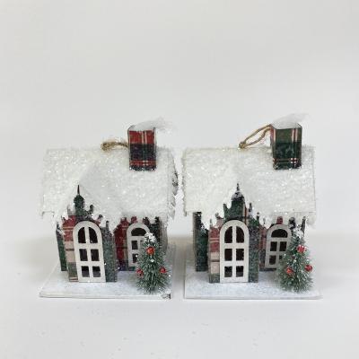 China 2022 Popular New Christmas Gift European Hot Sale Christmas Paper House Christmas Ornaments Home Decoration Red And Green Ornaments for sale