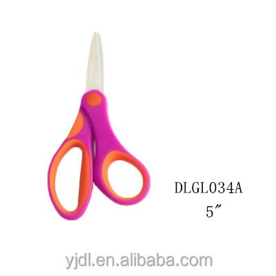 China Good Quality Hot Selling Shear 5 Inch Kids Handle Plastic And Rubber Scissors for sale