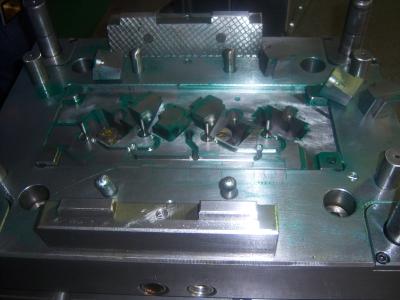 China 12 Sliders Flap Lever Multi Cavity Mold , DME Custom Injection Mould for sale