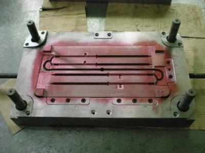 China High Precision Plastic Injection Mold Tooling Multi Cavity Mold for sale