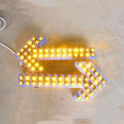 China Construction Of Plastic Signage LED Arrow Light Signal Panel For Trucks for sale