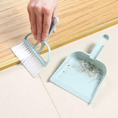 China Small broom home office dustpan set creative mini dustpan cleaning car broom cleaning dustpan table brush keyboard for sale