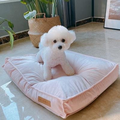 China Breathable The New Listing Home Soft And Comfortable Reusable Square Pet Beds for sale