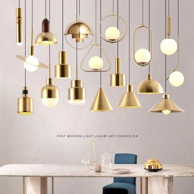 China Factory Price Modern Modern Gold Plated Hotel Glass Bedside Metal Pendant Lamp Living Room Globe Hanging Light for sale