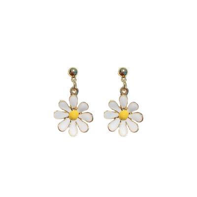 China 925 TRENDY Korean silver niche needle daisy flower earrings summer 2020 new style fashion wild earrings for sale