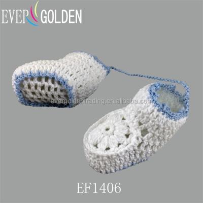 China Elegant Mini Crochet Shoes Baby Favors Baby Shower Decoration Crochet Baby Shoes with String Bow Handmade Cotton Shoes for sale