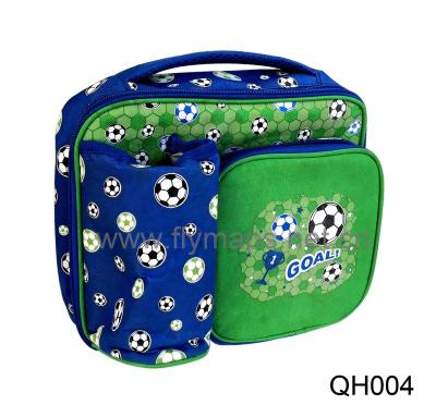 China Customized Leakproof Thermal Reusable Cooler Waterproof Tote Insulated Lunch Bags Football Pattern Lunch Box for sale