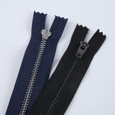 China Other Good Quality 3# Close End YG Bronze Teeth Zipper Y Sliders Metal Zipper Customized For Garment Jacket for sale