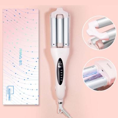 China Home Adjustable Barrels Use Triple Barrel Hair New 3 Barrel Curling Iron Big Wave Ionic Hair Curler To Hesitate Negative Ion Hair Curler for sale