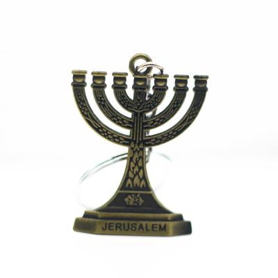 China Durable Jewish Religion Antique Menorah Copper Plated / Antique Bronze Plated Menorah Key Chain for sale