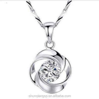 China Silver s925 sterling silver rose flower pendant necklace with 1 ct diamond necklack for sale