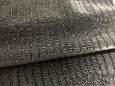 China PU LEATHER EMBOSS SHINE SNAKE DESING FABRIC HIGH QUALITY for sale