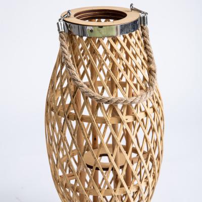 China Hot Selling Good Quality Metal Gauge Candle Memorial Lantern Decorative Home Decor For Weddings Bamboo Candle Lantern for sale