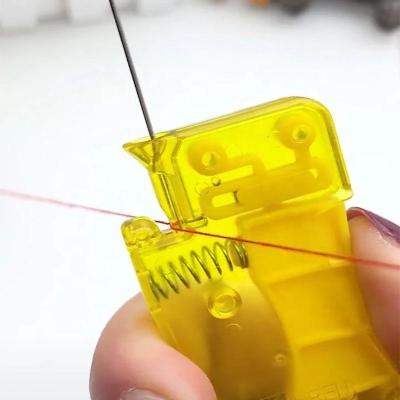 China Automatic Needle Threader Tool DIY Home Hand Machine Sewing Automatic Thread Device Automatic Needle Threader Household Accessories HQ0455 for sale