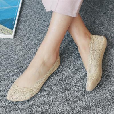 China 2021 Anti-failure fashion women's girls summer style lace flower non-show sock non-slip invisible socks for sale