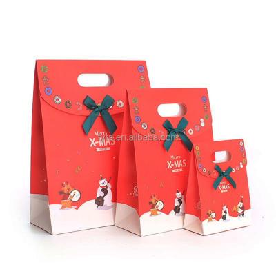 China China Recyclable Christmas Gift Paper Bag For Packaging Candy Manufactures for sale