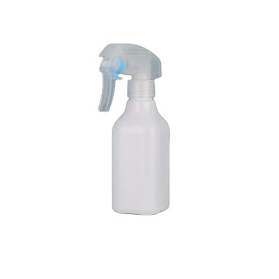 China 2021 New Design Household Products 2021 New Design PET White Water Plastic Fine Mist Pump Spray Bottle Small for sale