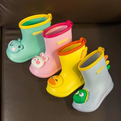 China Light Weight New 3D three-dimensional cartoon cute soft little yellow duck rain boots boys girls kids baby water shoes outdoor for sale