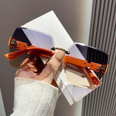 China Fashion Trend Douyin Influencer Online Sunglasses Women's High-Grade Two-Tone Frameless Gradient Sunglasses 2023New Fashion Sunglasses for sale