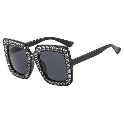 China Fashion sunglasses European and American fashion new big frame anti diamond sunglasses with high-end feel, full sky star street photo sunglass for sale