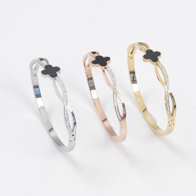 China New small fresh women's bracelet jewelry bracelet CLASSIC black clover bracelet leaf four color set for women for sale