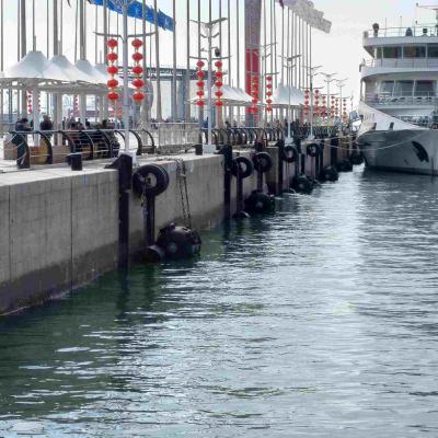 China Dispositivo anticolisión Marine Rubber Pneumatic Dock Fender en venta