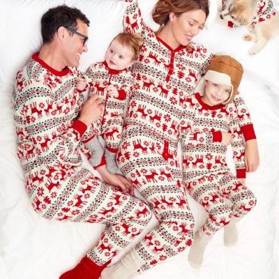 China 2022 New Family QUICK DRY Matching Outfits Fashion Parent-child 2pcs Christmas Men Women Clothes Sets Kids Print Long Sleeve Pajamas Set for sale