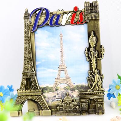 China Factory wholesale Paris Eiffel Tower souvenir metal picture frame/souvenir/collectible/decoration promotion/picture frame for sale