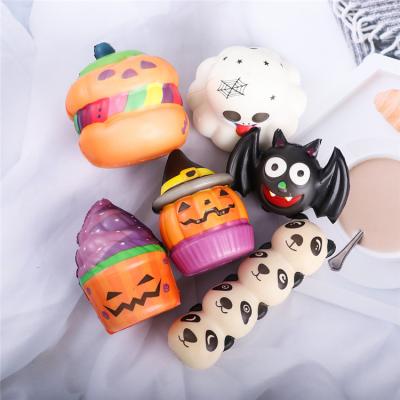 China 2022 Fashionable F&J Latest Brand Design Halloween Theme Pumpkin Bat Train Decompression Toys for sale