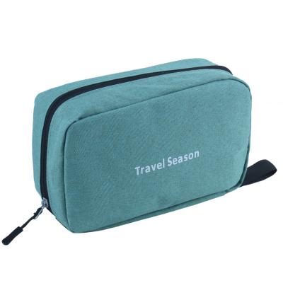 China Fashion Custom Waterproof Portable Mens Toiletry Bag Travel Bag With Hanging Hook for sale