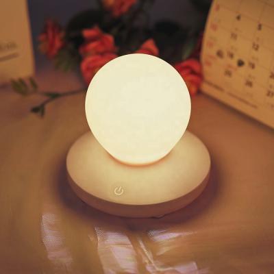 China Baby Modern Decorative Indoor Ball Round Silicone Night Light for Kids Bedside Lamp for sale