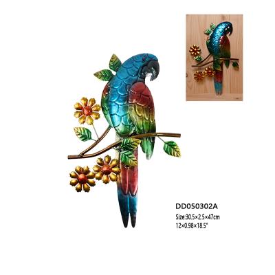 China CLASSIC Hot Sale Parrot Shape Metal Wall Decor Wall Art Garden Decoration for sale