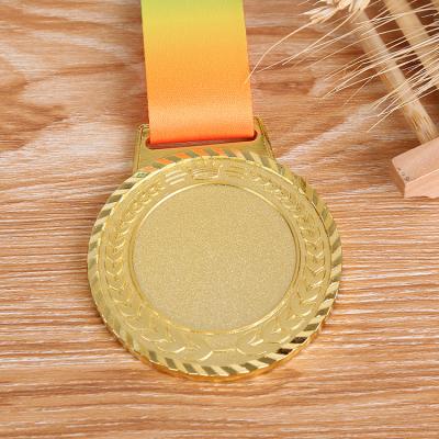 China Europe Round Shape White Matte Gold Medal for sale