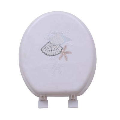 China Eco - Friendly Customize Bathroom Toilet Seat Cover Luxury Embroidery Toilet Seat Designer With Plastic Hinge for sale