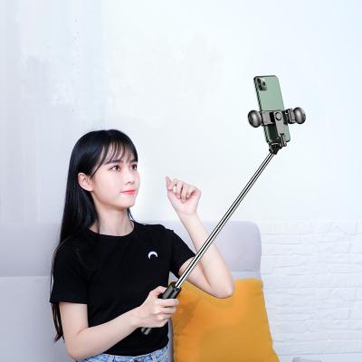 China Universal Mobile 3 in 1 Flexible Selfie Stick With Small Fill Light Lamp R9 Wireless Selfie Stick With Tripod for sale